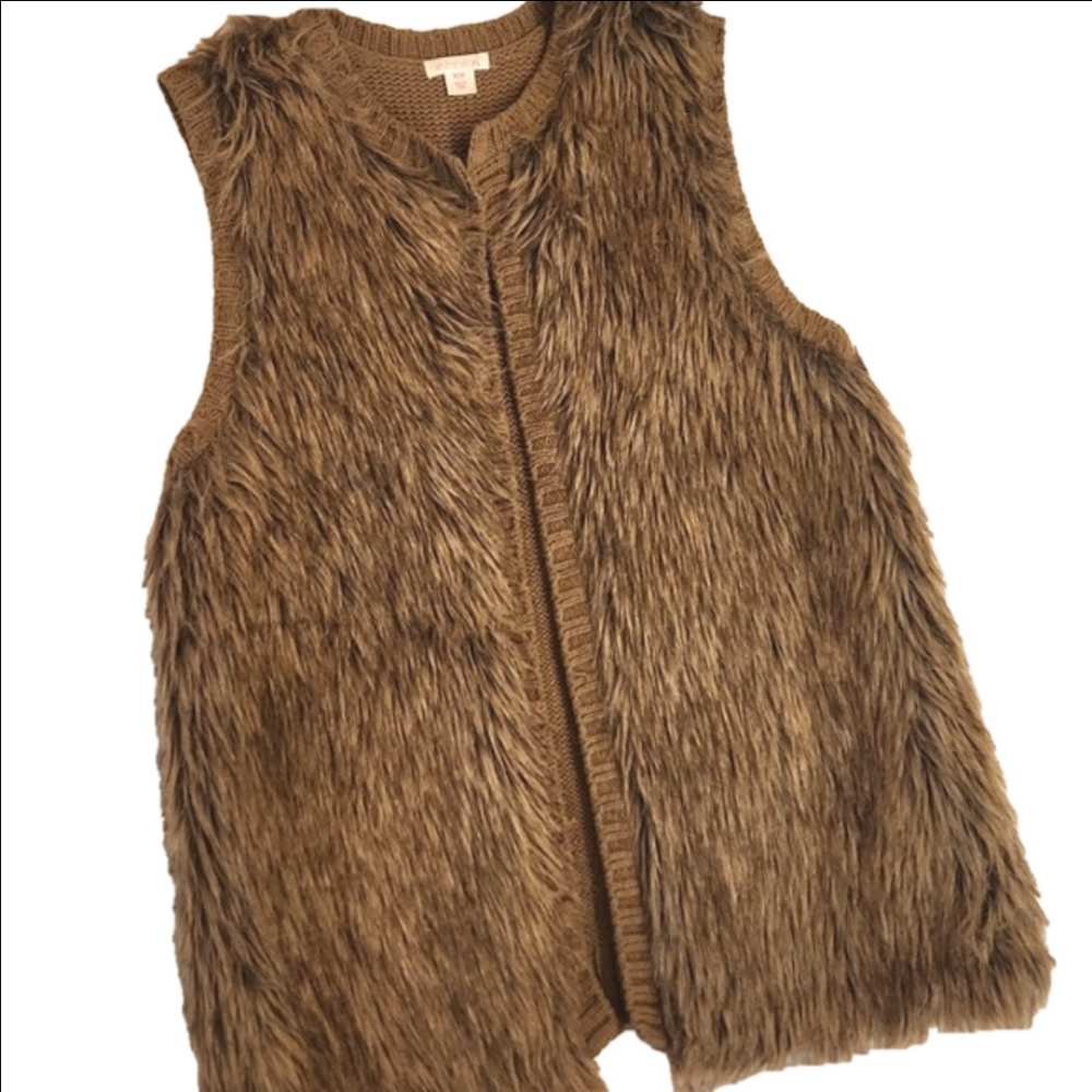 Womens Xhilaration camel/ brown faux fur vest size M. - Picture 7 of 12